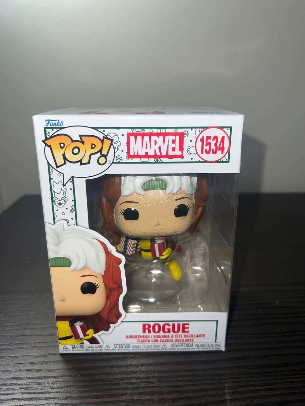 VAULTED Holiday Rogue X-Men Funko Pop Bobblehead #1534 Marvel Comics Christmas